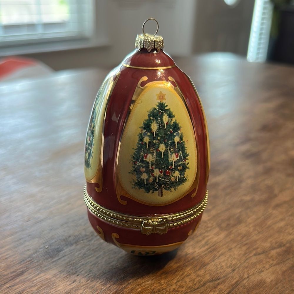 Silent Night Porcelain Musical Christmas Ornament Egg Valerie Parr Hill
